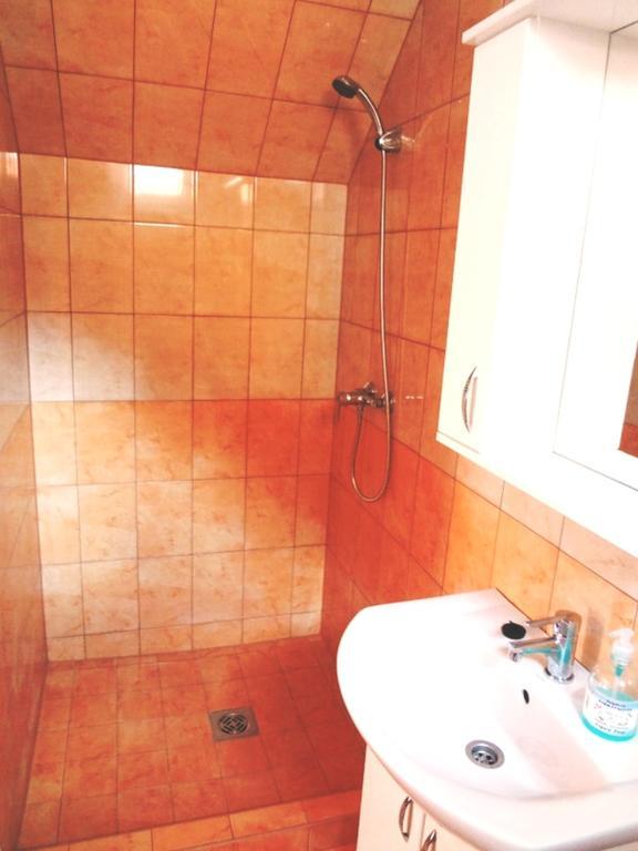 Horvath Apartmanhaz Oroshaza Exterior photo